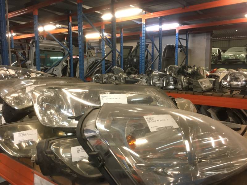 Vente de pièces automobile d'occasion à Toulon